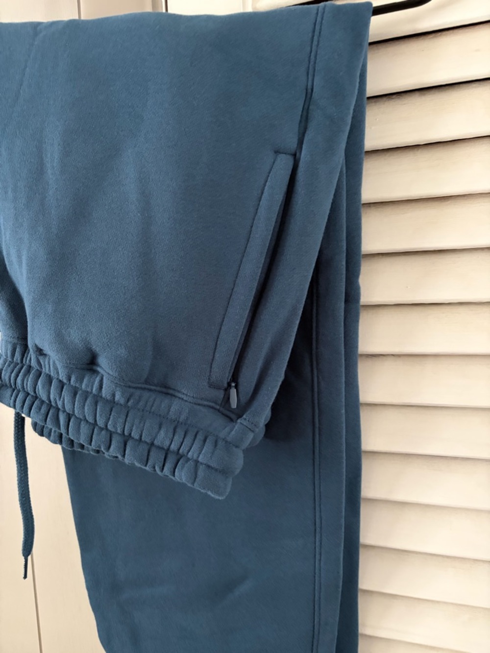 HOLLISTER JOGGER - Picture 3 of 5